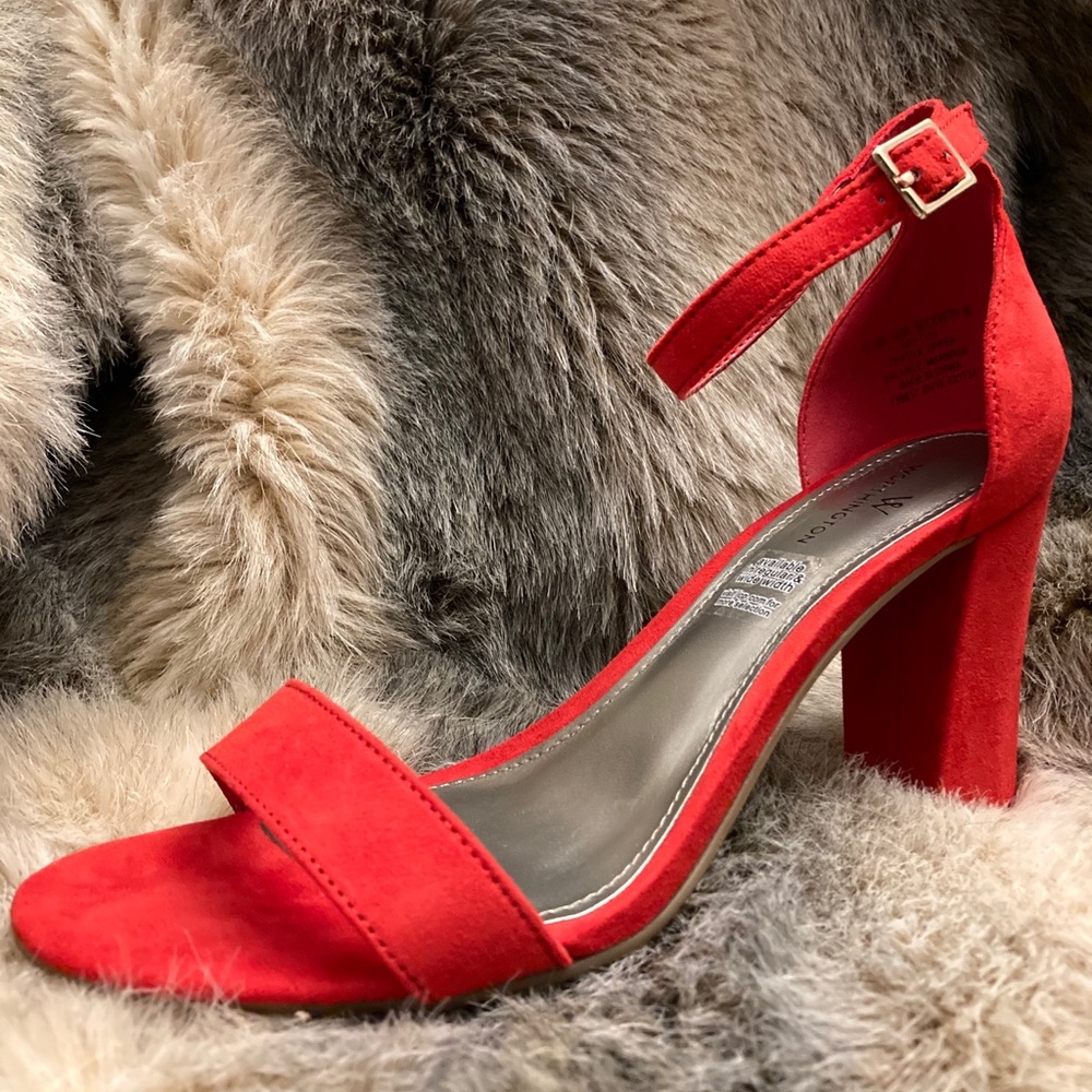 Jocelyn Heels | Chinese Laundry | Vday look !